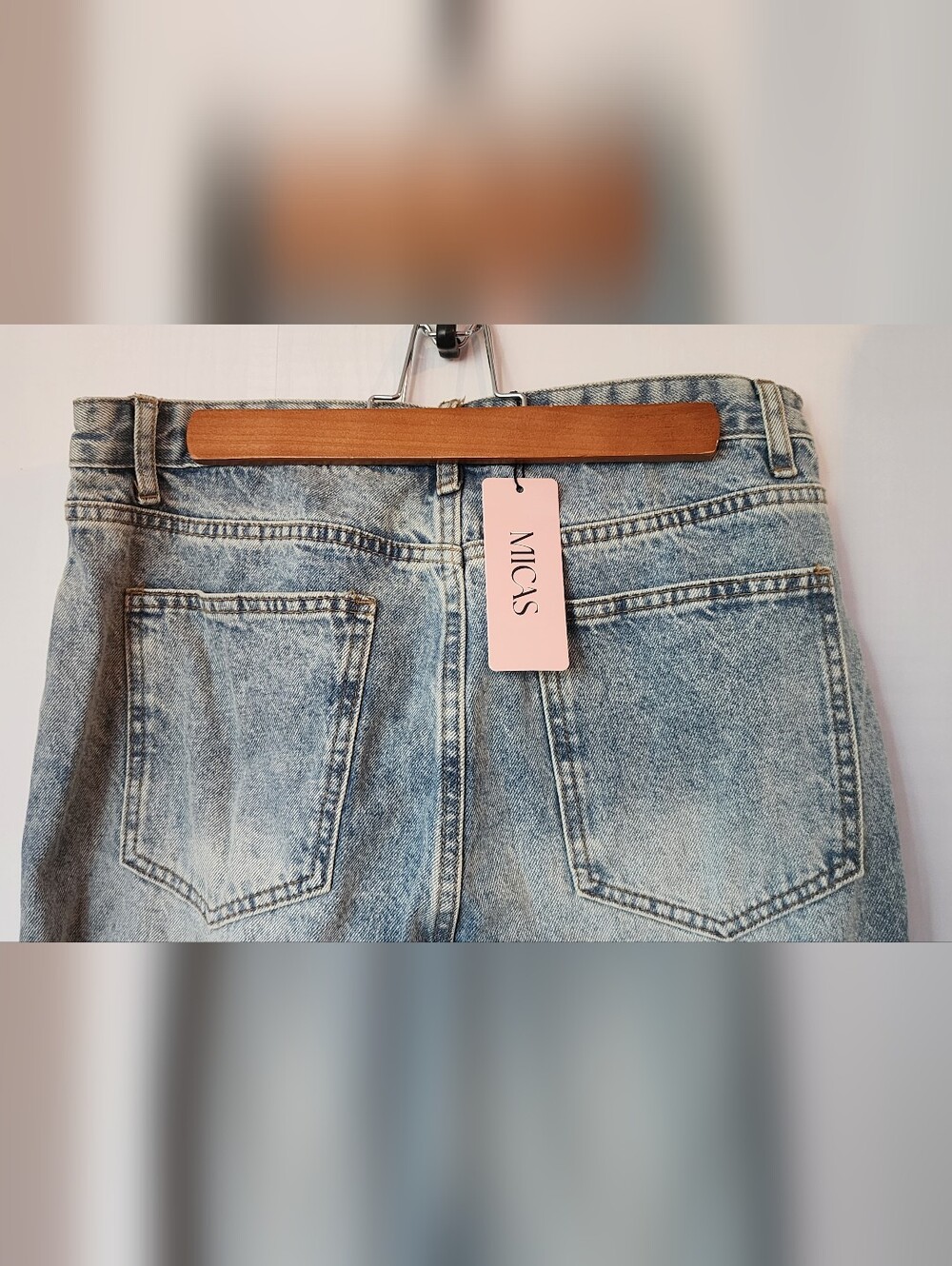MICAS Women's High-Rise Straight Leg Jeans in Light Blue Wash Sz L 8-10 - Picture 8 of 14